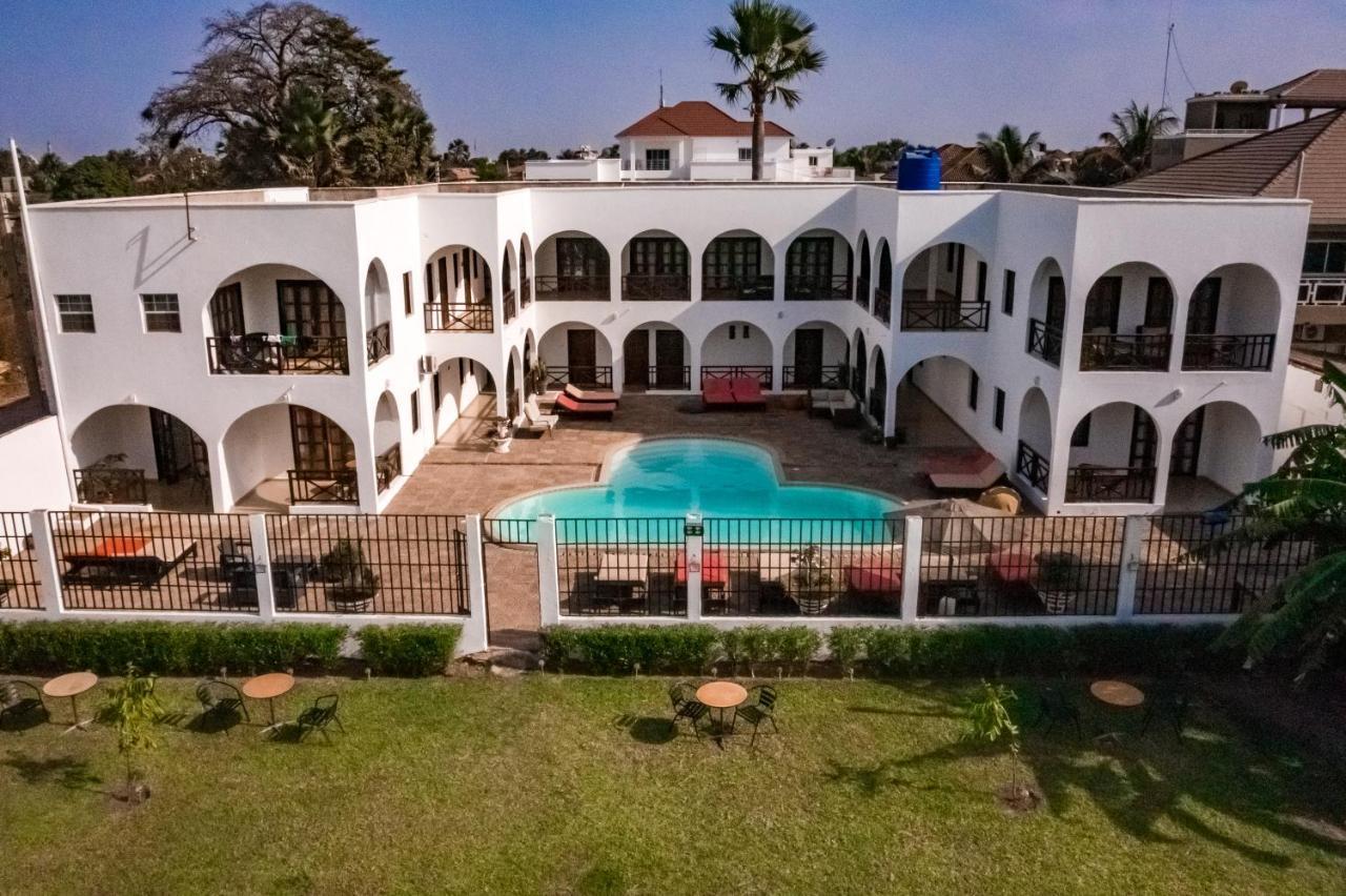Harmony Resort Boutique Hotel Banjul Buitenkant foto