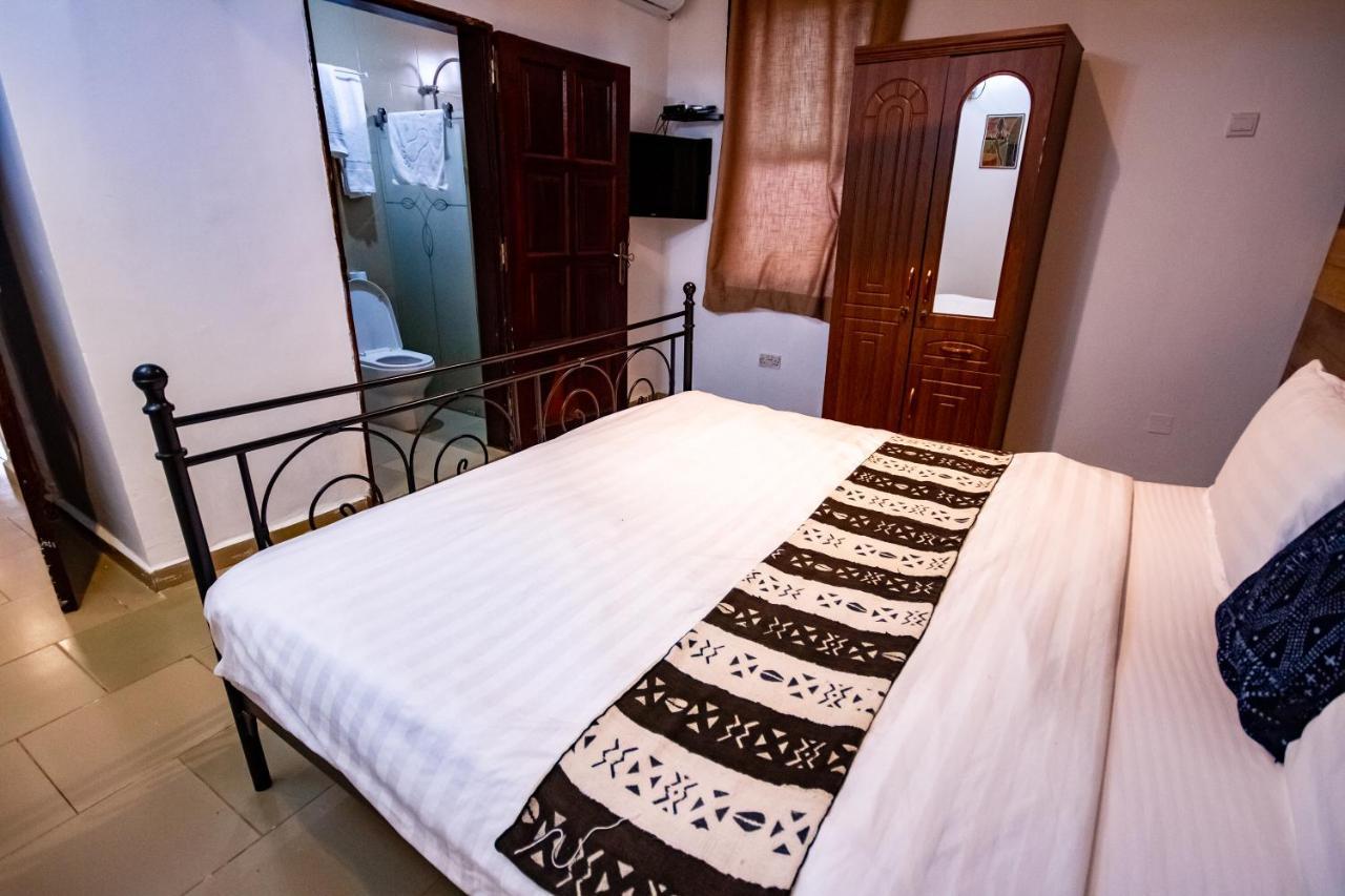 Harmony Resort Boutique Hotel Banjul Buitenkant foto