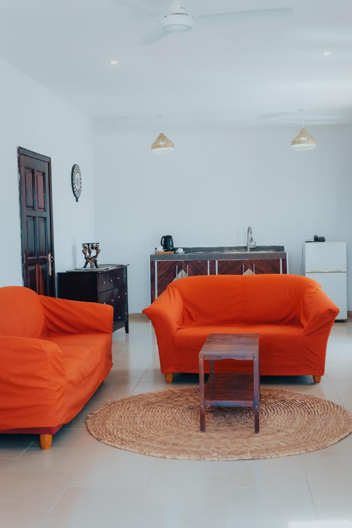 Harmony Resort Boutique Hotel Banjul Buitenkant foto